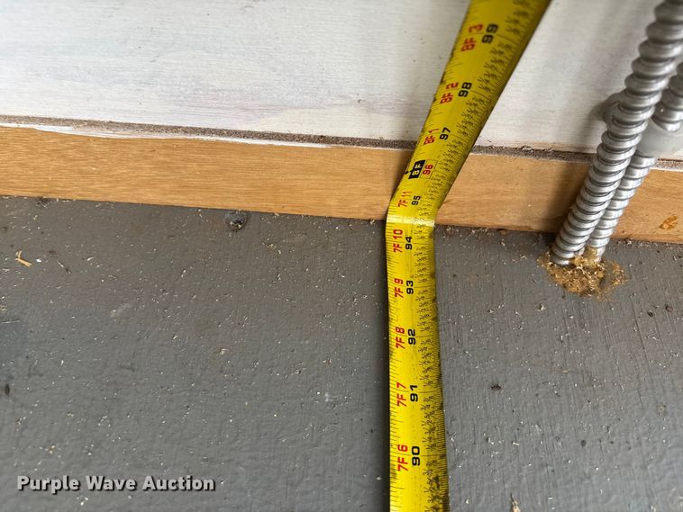 image for item ET4627 2004 Wells Cargo enclosed cargo trailer