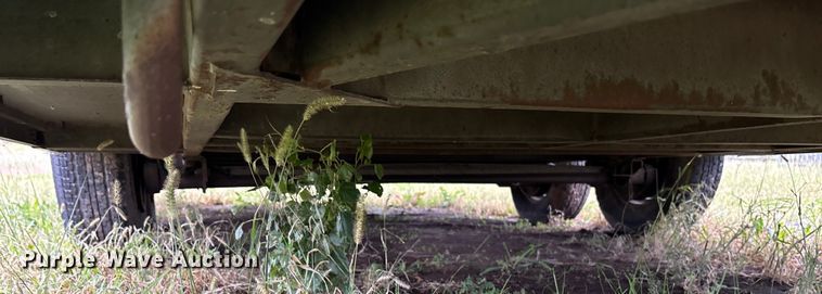 image for item ET4627 2004 Wells Cargo enclosed cargo trailer