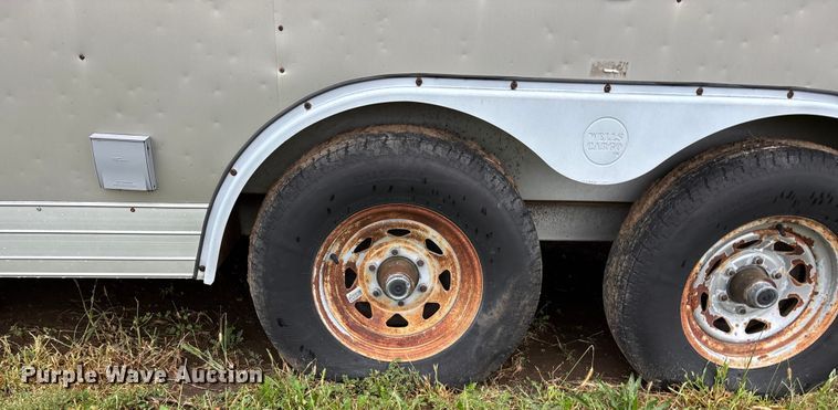 image for item ET4627 2004 Wells Cargo enclosed cargo trailer