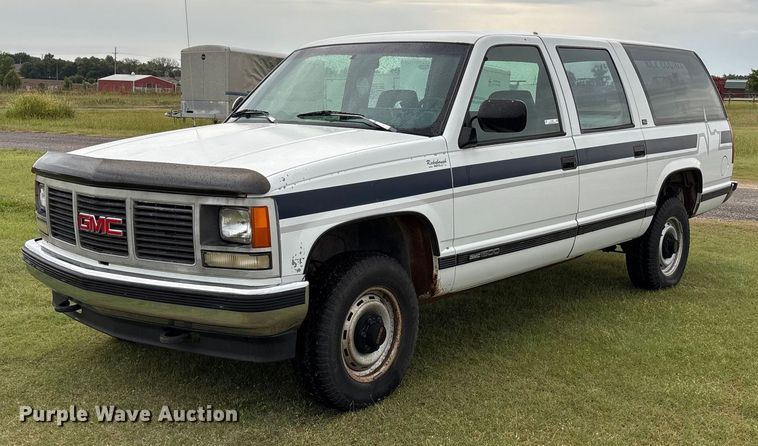image for item ET4628 1992 GMC Suburban SUV