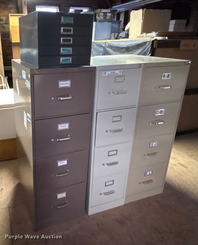 image for item ET4633 (4) filing cabinets