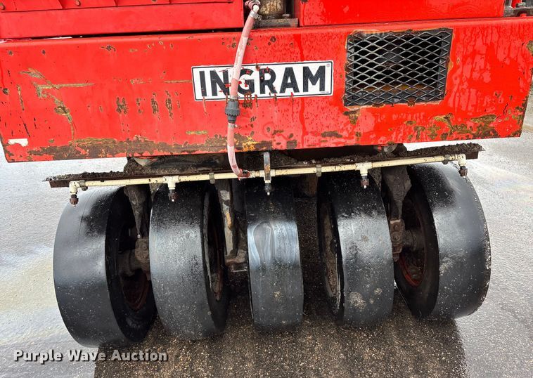 image for item ET4638 Ingram 9-2800PA pneumatic roller