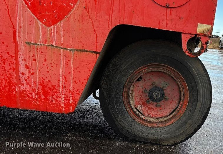 image for item ET4638 Ingram 9-2800PA pneumatic roller