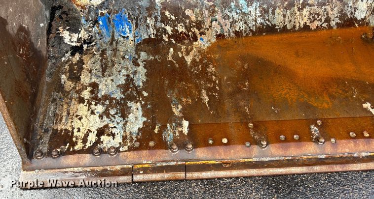 image for item ET4639 2004 Komatsu WA380 Wheel Loader