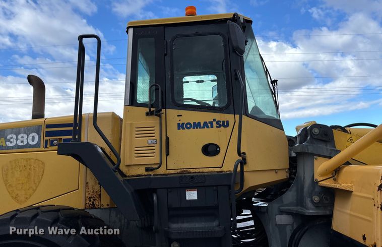 image for item ET4639 2004 Komatsu WA380 Wheel Loader
