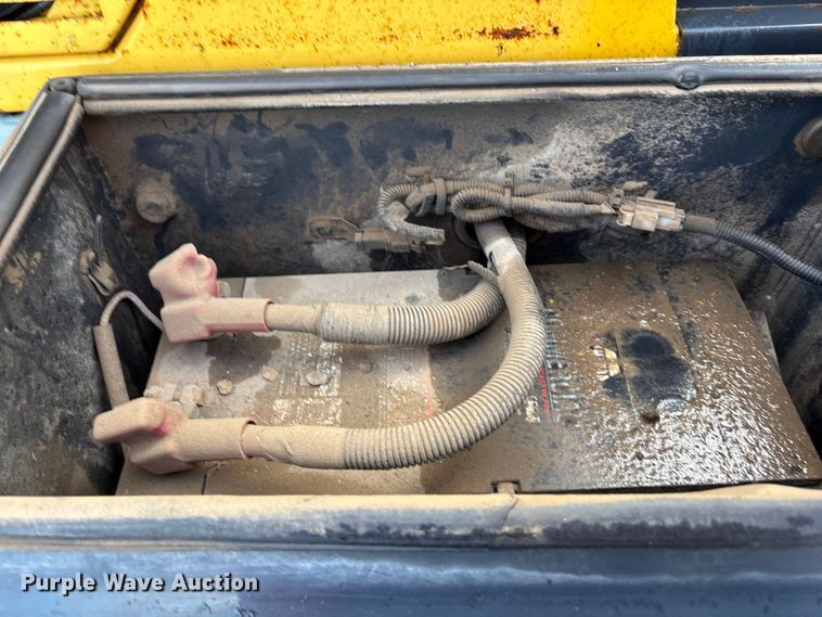 image for item ET4639 2004 Komatsu WA380 Wheel Loader