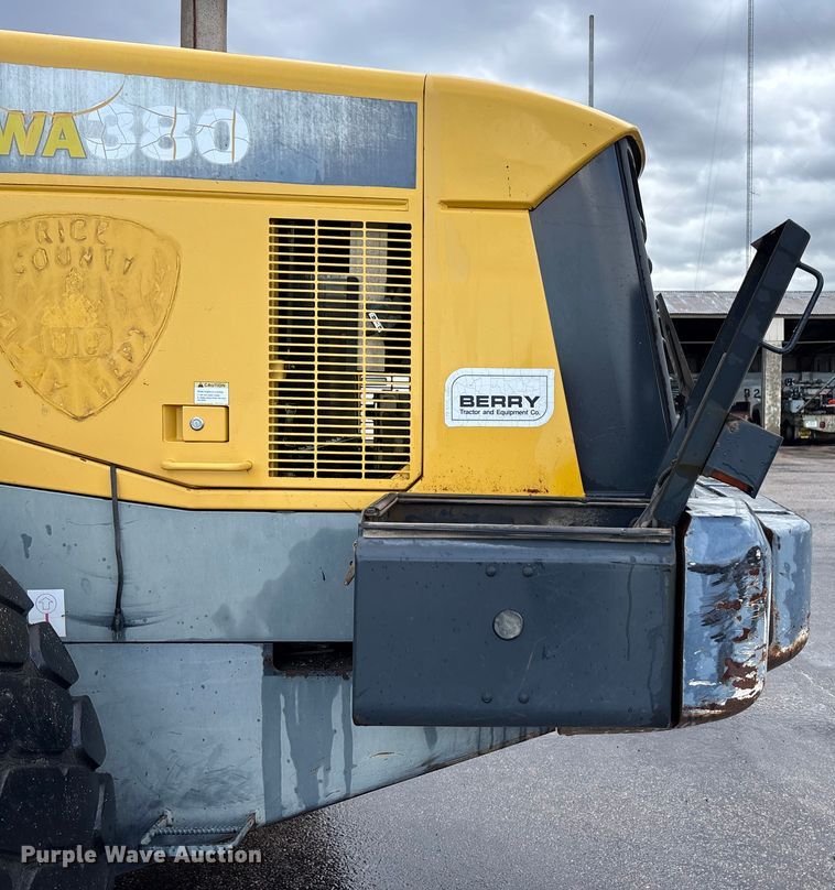 image for item ET4639 2004 Komatsu WA380 Wheel Loader