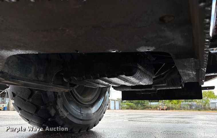 image for item ET4639 2004 Komatsu WA380 Wheel Loader