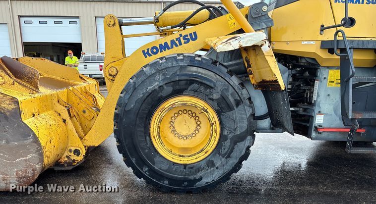 image for item ET4639 2004 Komatsu WA380 Wheel Loader