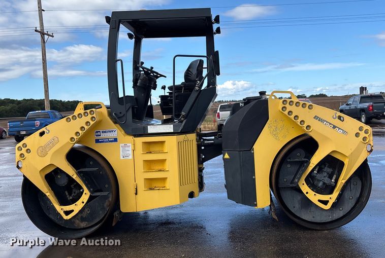 image for item ET4640 2007 Bomag BW190 AD-4 double drum vibratory roller