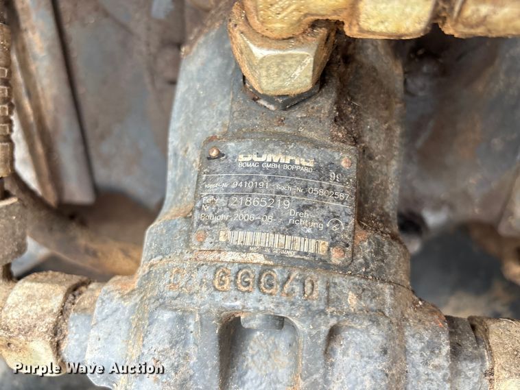 image for item ET4640 2007 Bomag BW190 AD-4 double drum vibratory roller