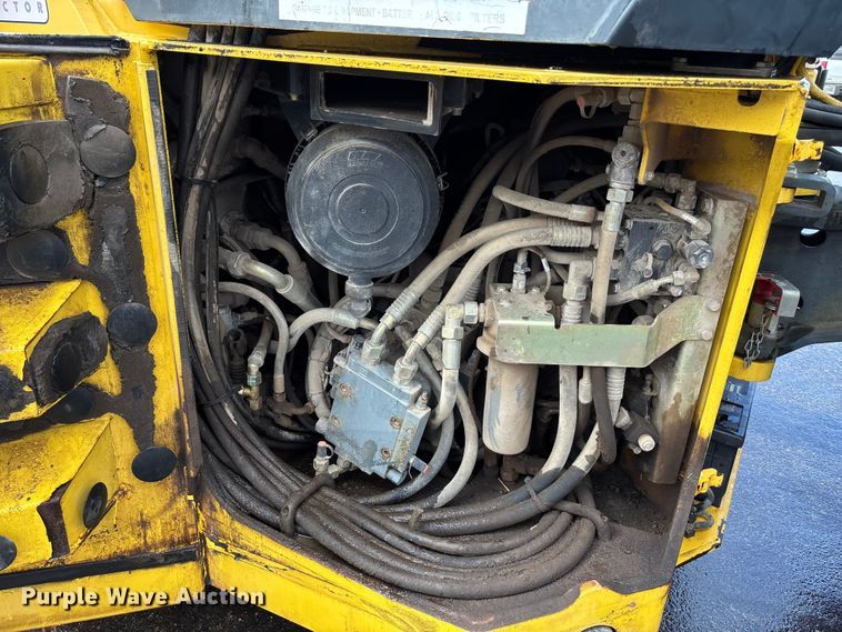 image for item ET4640 2007 Bomag BW190 AD-4 double drum vibratory roller