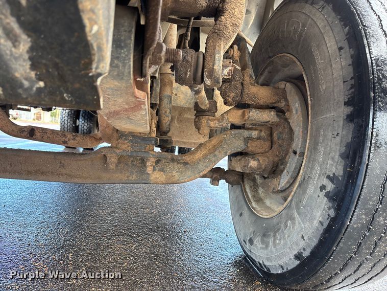 image for item ET4642 1992 CHEV Flatbed Winch Truck winch truck