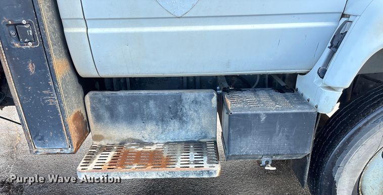 image for item ET4642 1992 CHEV Flatbed Winch Truck winch truck