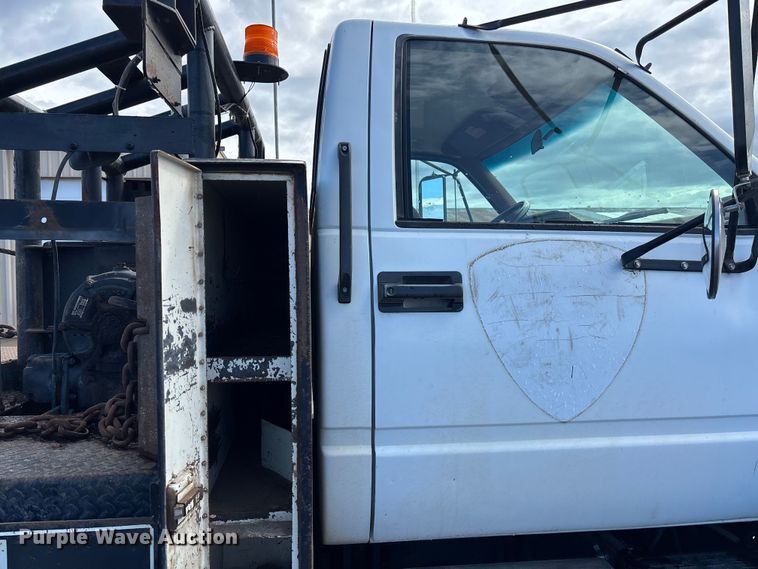 image for item ET4642 1992 CHEV Flatbed Winch Truck winch truck