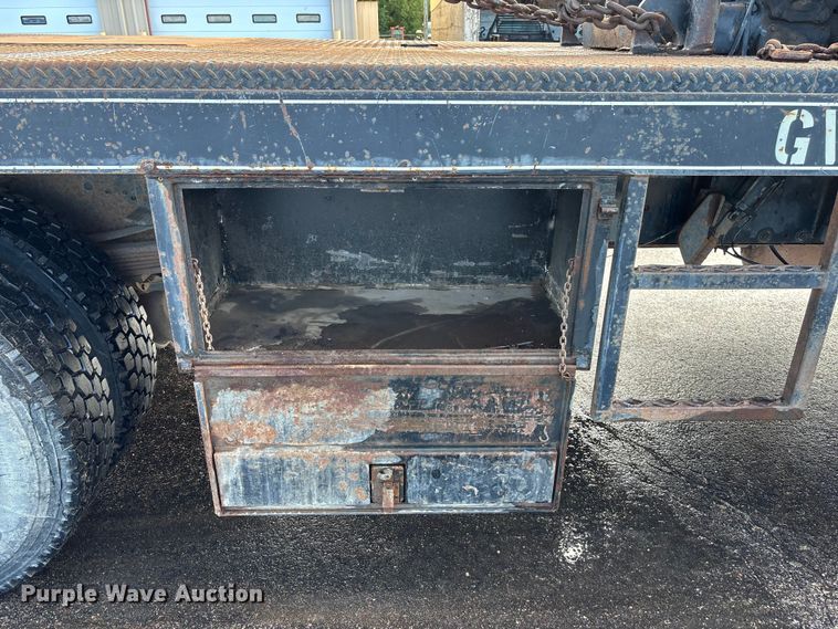 image for item ET4642 1992 CHEV Flatbed Winch Truck winch truck