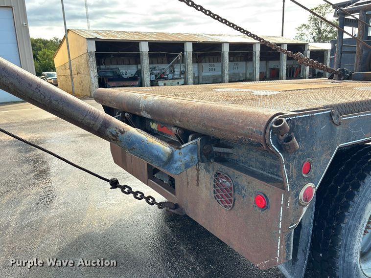 image for item ET4642 1992 CHEV Flatbed Winch Truck winch truck