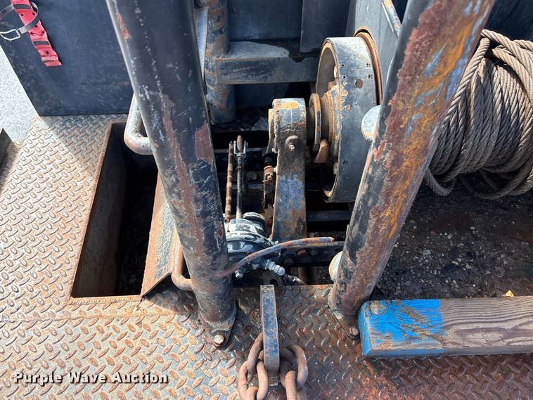 image for item ET4642 1992 CHEV Flatbed Winch Truck winch truck