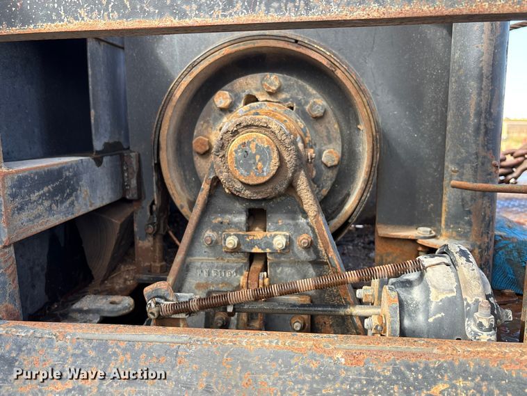 image for item ET4642 1992 CHEV Flatbed Winch Truck winch truck