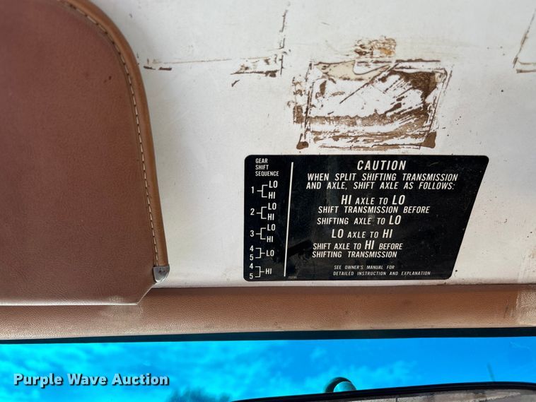 image for item ET4642 1992 CHEV Flatbed Winch Truck winch truck