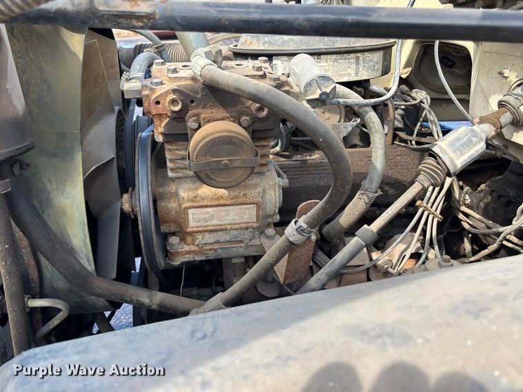 image for item ET4642 1992 CHEV Flatbed Winch Truck winch truck