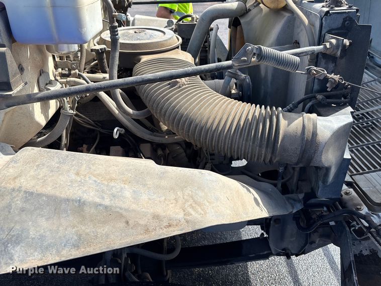 image for item ET4642 1992 CHEV Flatbed Winch Truck winch truck