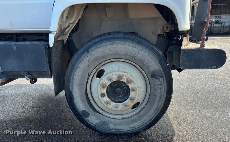 image for item ET4642 1992 CHEV Flatbed Winch Truck winch truck