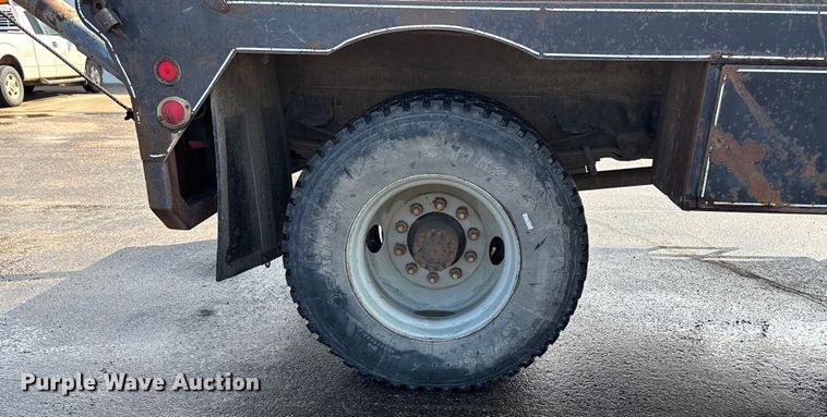 image for item ET4642 1992 CHEV Flatbed Winch Truck winch truck