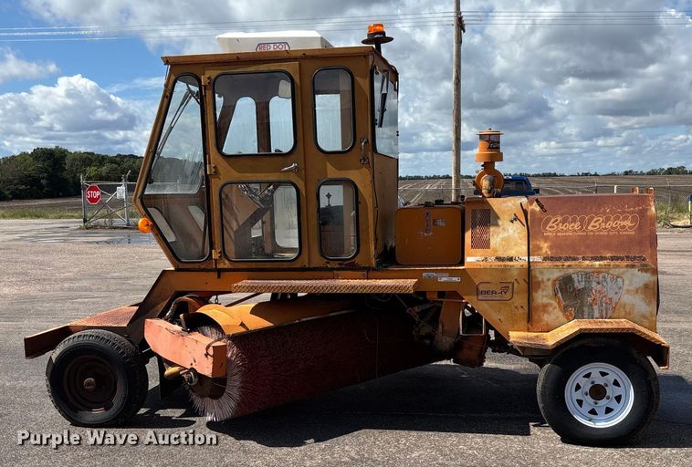 image for item ET4643 Broce Broom RF300 broom