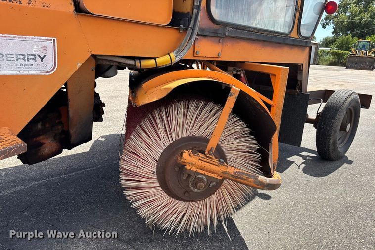 image for item ET4643 Broce Broom RF300 broom