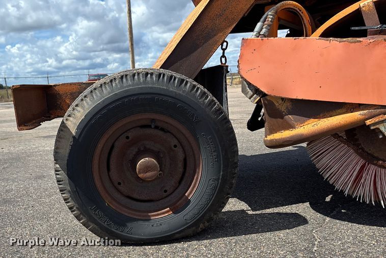 image for item ET4643 Broce Broom RF300 broom