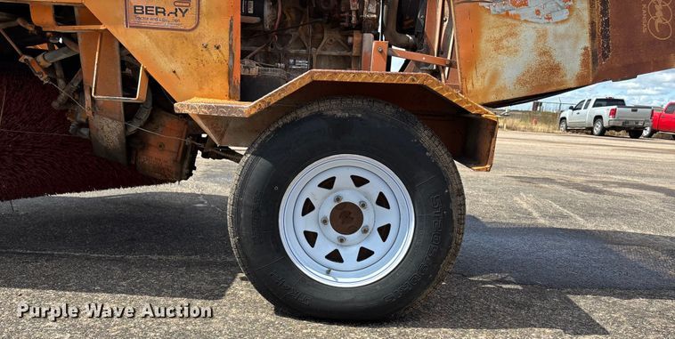 image for item ET4643 Broce Broom RF300 broom