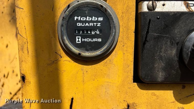 image for item ET4644 Bear Cat BK250D crack sealer