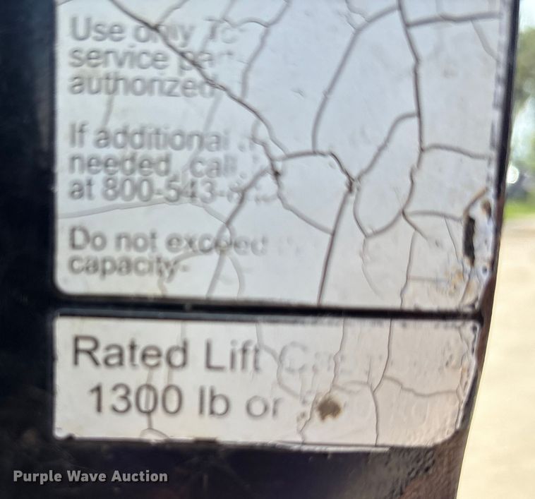 image for item EU0033 2005 Ford E350 Super Duty box truck