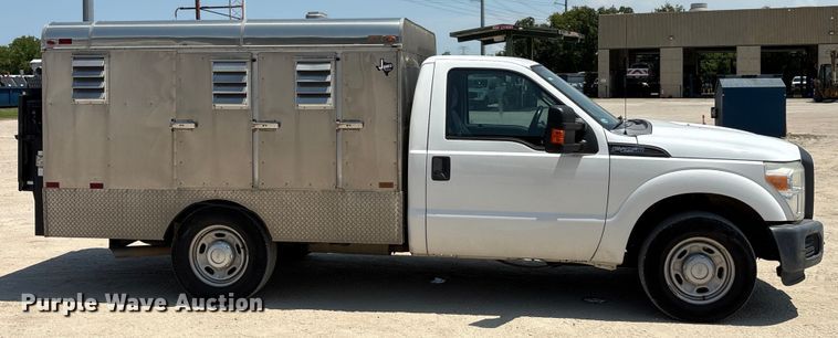 image for item EU0034 2014 Ford F250 Super Duty animal control pickup truck