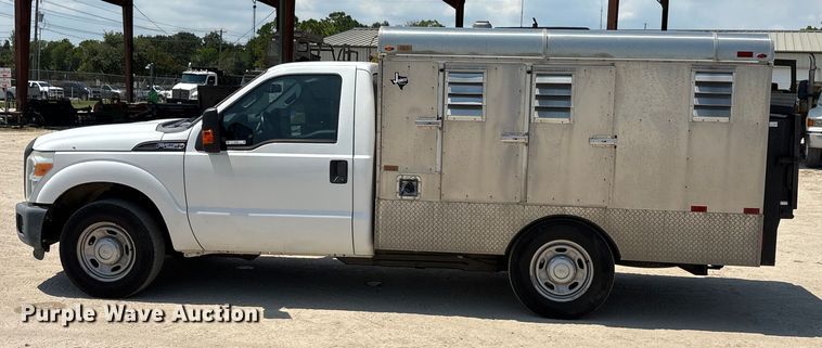 image for item EU0034 2014 Ford F250 Super Duty animal control pickup truck