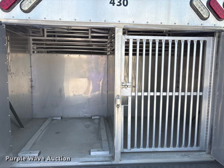 image for item EU0034 2014 Ford F250 Super Duty animal control pickup truck