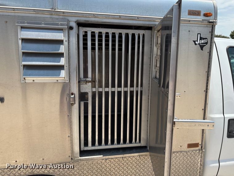 image for item EU0034 2014 Ford F250 Super Duty animal control pickup truck