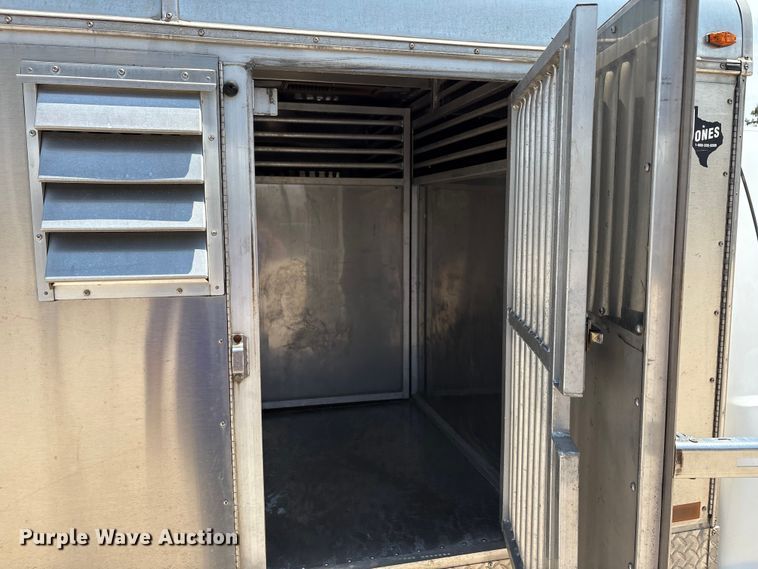 image for item EU0034 2014 Ford F250 Super Duty animal control pickup truck