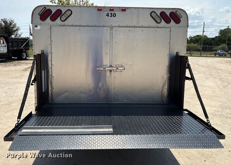 image for item EU0034 2014 Ford F250 Super Duty animal control pickup truck