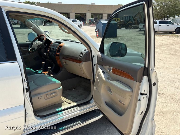 image for item EU0040 2006 Lexus GX 470 SUV