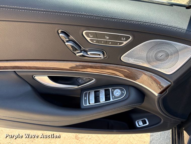 image for item EU0043 2015 Mercedes-Benz S550 