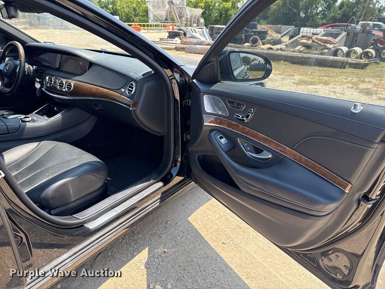 image for item EU0043 2015 Mercedes-Benz S550 