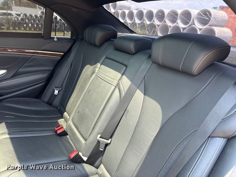 image for item EU0043 2015 Mercedes-Benz S550 