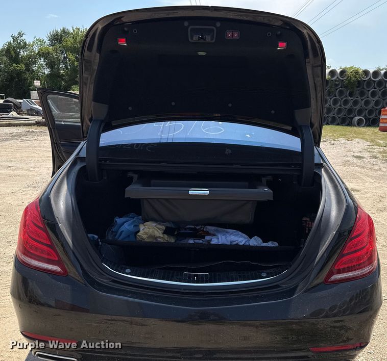 image for item EU0043 2015 Mercedes-Benz S550 