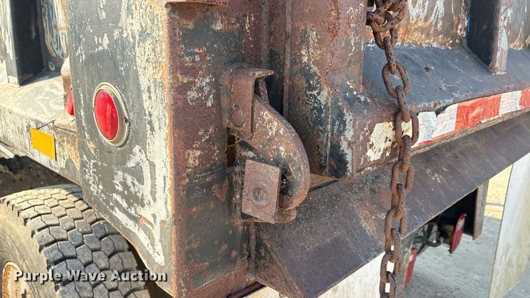 image for item EU0047 2009 Ford F750 dump truck