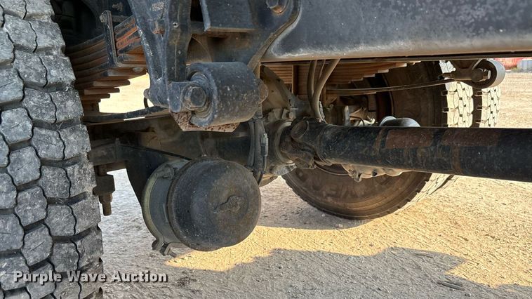 image for item EU0047 2009 Ford F750 dump truck