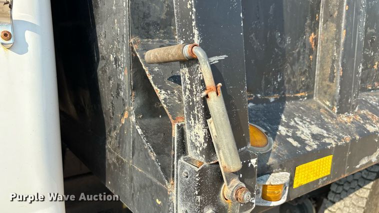 image for item EU0047 2009 Ford F750 dump truck