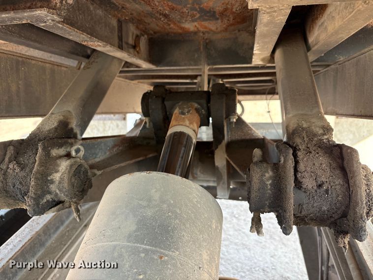 image for item EU0047 2009 Ford F750 dump truck