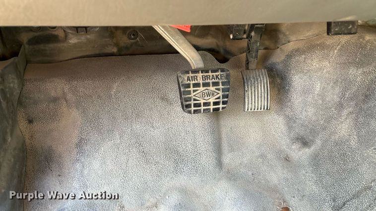 image for item EU0047 2009 Ford F750 dump truck